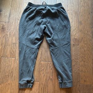 Lululemon Men's Gray Textured Joggers